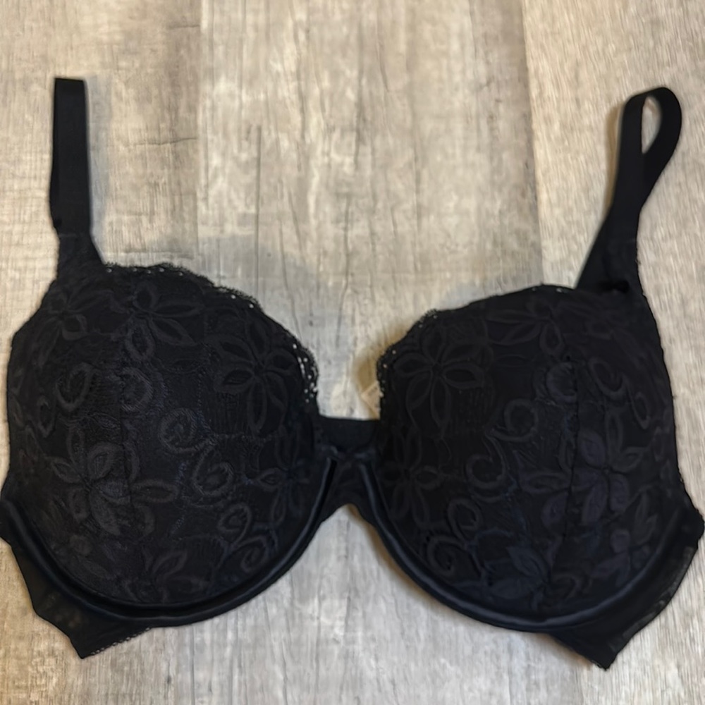 Black Lace Bra size:38D